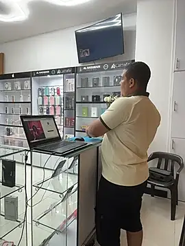 Snapshot of Patricio_02 chatting on July 2, 2026, 7:42 pm Patricio 02 online show from July 2, 2026, 7:42 pm