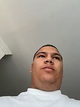 Snapshot of Patricio_02 chatting on July 17, 2026, 1:40 pm Patricio 02 online show from July 17, 2026, 1:40 pm