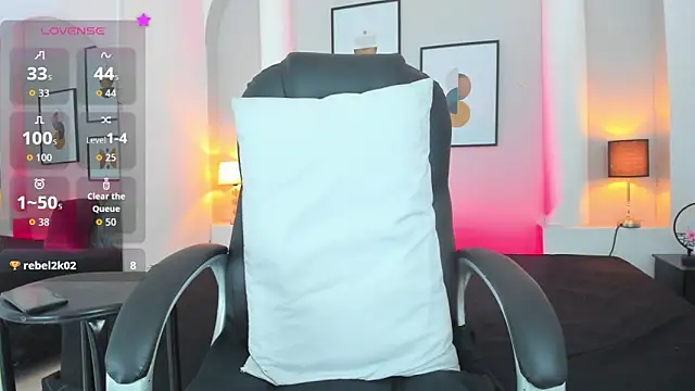 lucy rouse1 online show from April 25, 2026, 4:26 pm