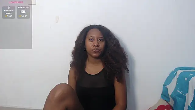 Snapshot of Ms-zozii chatting on June 4, 2026, 6:47 pm Ms-zozii online show from June 4, 2026, 6:47 pm
