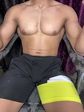 aarav chaudhary007 online show from August 2, 2026, 5:33 pm