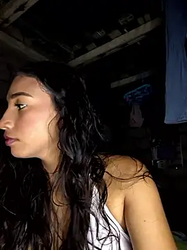 Kataaaaa 05 online show from April 19, 2026, 6:02 am