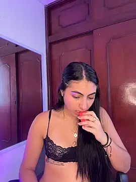 Snapshot of Lily_Rush chatting on May 12, 2026, 12:02 pm Lily Rush online show from May 12, 2026, 12:02 pm
