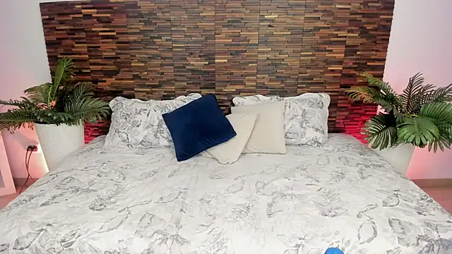 Snapshot of valkiriia__ chatting on July 20, 2026, 3:21 am valkiriia online show from July 20, 2026, 3:21 am