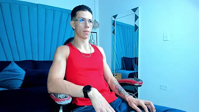 OliverThompsonJS online show from June 16, 2026, 4:26 am