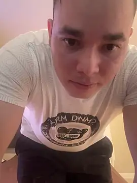 Oi-zuki online show from April 28, 2026, 10:48 pm