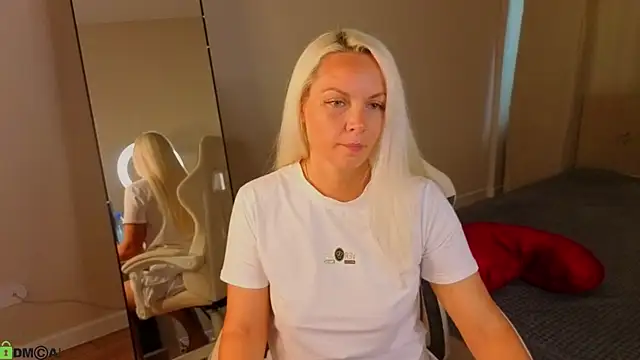 April Nelson online show from June 16, 2026, 2:58 am