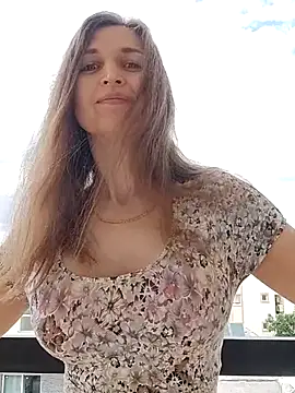 Snapshot of irresistibelle chatting on May 5, 2026, 11:40 am irresistibelle online show from May 5, 2026, 11:40 am