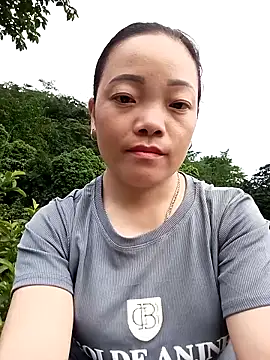 -Anann- online show from May 4, 2026, 12:17 am