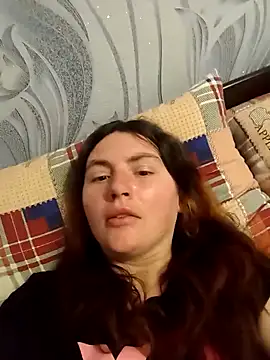 AlinaxJames online show from April 19, 2026, 7:38 pm