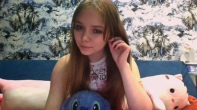 Snapshot of Princess_Mira chatting on June 1, 2026, 5:47 pm Princess Mira online show from June 1, 2026, 5:47 pm