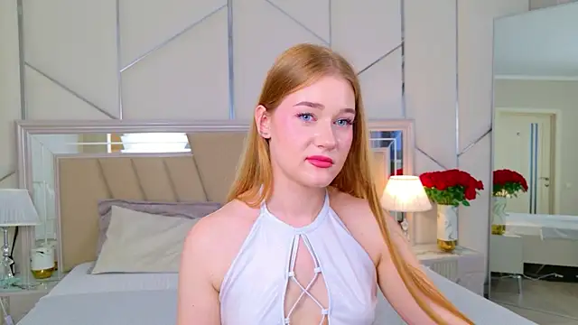 Snapshot of EmmiliRosse chatting on June 19, 2026, 5:06 pm EmmiliRosse online show from June 19, 2026, 5:06 pm