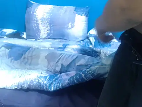 SexySlimBabeX online show from April 18, 2026, 1:53 am