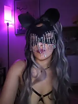 lilianroses online show from July 8, 2026, 8:02 pm