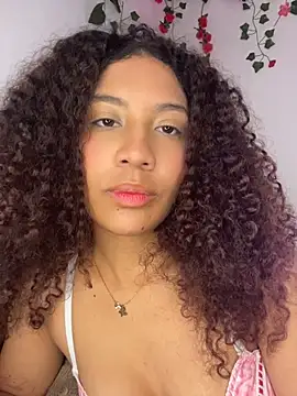 Daphnne Curly online show from July 9, 2026, 2:59 am