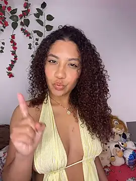 Daphnne Curly online show from July 22, 2026, 2:03 am