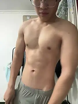 Ycen  online show from April 21, 2026, 5:17 pm