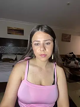 DirtyDiannaX online show from April 19, 2026, 8:33 pm