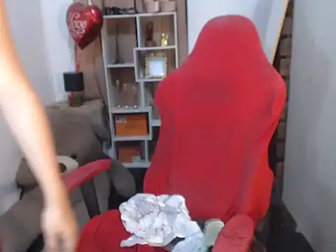 seductive chloe31 online show from April 23, 2026, 6:25 am