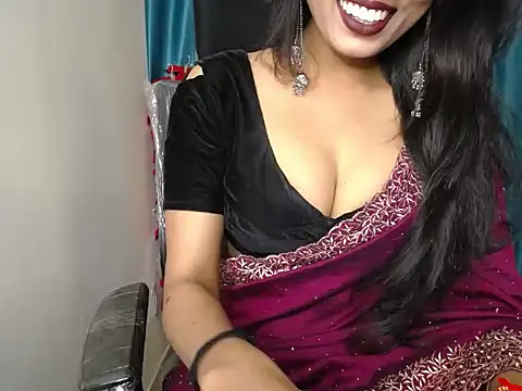Naughtyy Ranii01 online show from April 19, 2026, 6:43 pm
