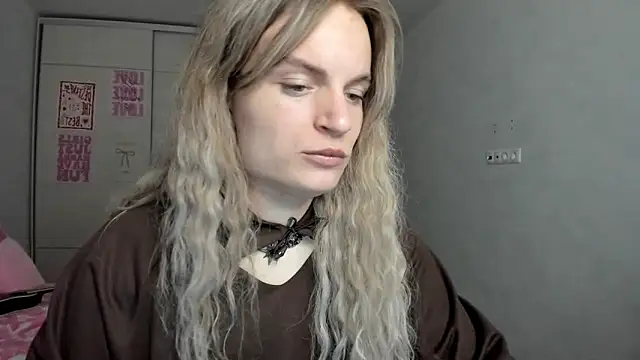 Snapshot of milliKira006 chatting on May 9, 2026, 7:19 pm milliKira006 online show from May 9, 2026, 7:19 pm
