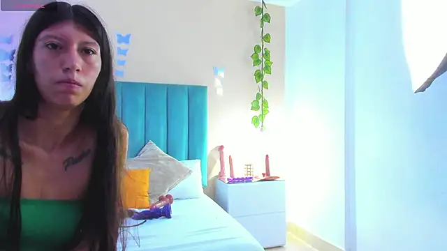 ARIANA CRI-X online show from May 3, 2026, 11:38 am