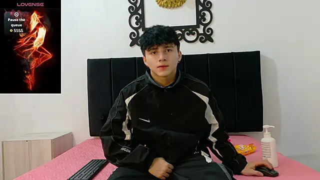 LunayDream online show from June 11, 2026, 12:25 pm