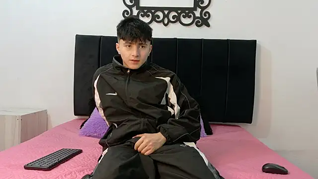 Snapshot of LunayDream chatting on July 23, 2026, 11:30 am LunayDream online show from July 23, 2026, 11:30 am