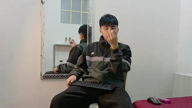 Snapshot of LunayDream chatting on July 28, 2026, 11:28 am LunayDream online show from July 28, 2026, 11:28 am
