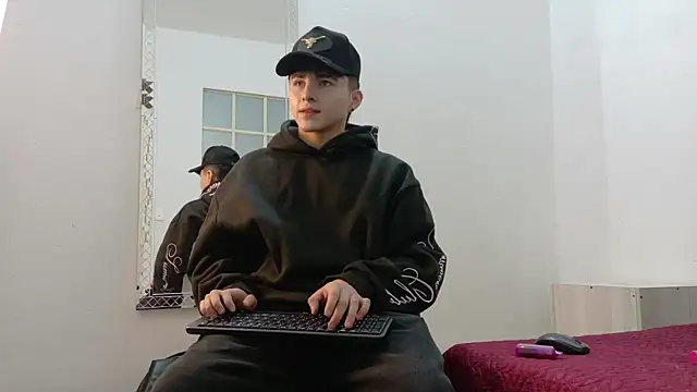Snapshot of LunayDream chatting on July 30, 2026, 11:31 am LunayDream online show from July 30, 2026, 11:31 am