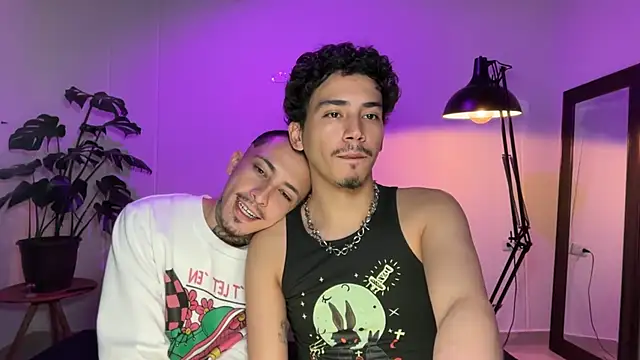 Snapshot of Noah_and_Steven chatting on July 8, 2026, 3:49 pm Noah and Steven online show from July 8, 2026, 3:49 pm