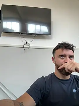 Snapshot of ildoge chatting on June 26, 2026, 10:19 am ildoge online show from June 26, 2026, 10:19 am