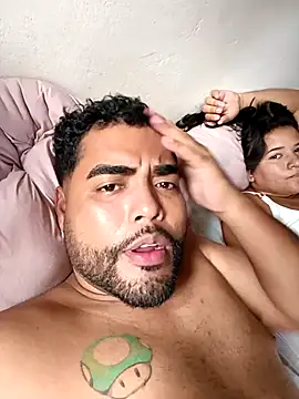 Dulce Y Truco online show from May 3, 2026, 9:54 pm