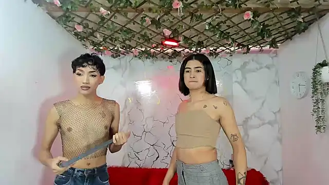 Snapshot of DAHNE_HOT_ chatting on June 1, 2026, 1:35 pm DAHNE HOT online show from June 1, 2026, 1:35 pm