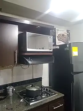 JHANXON online show from April 22, 2026, 6:09 pm