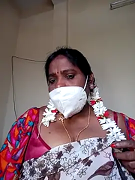 Snapshot of swetha10 chatting on July 20, 2026, 6:17 am swetha10 online show from July 20, 2026, 6:17 am