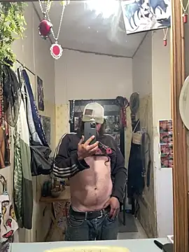 cozzy42 online show from April 24, 2026, 12:18 pm