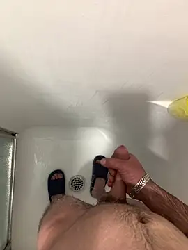 charlyaco online show from April 21, 2026, 12:45 am