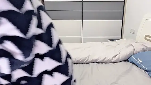 01knioka online show from April 23, 2026, 10:58 am