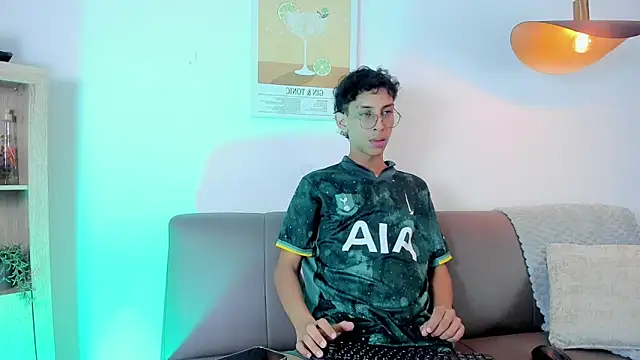 Snapshot of dax_blaze chatting on May 3, 2026, 12:44 pm dax blaze online show from May 3, 2026, 12:44 pm
