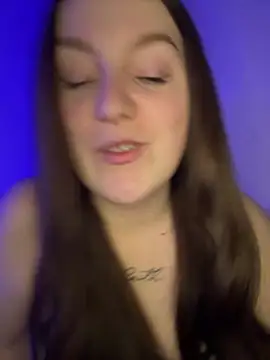 kisaaaaaa online show from April 24, 2026, 8:44 pm