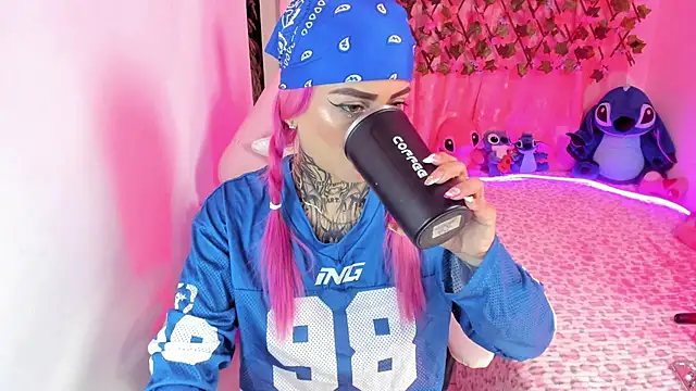 Megan Robertss online show from June 30, 2026, 8:43 pm