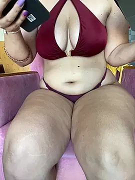 MissLexxxie online show from July 13, 2026, 5:05 pm