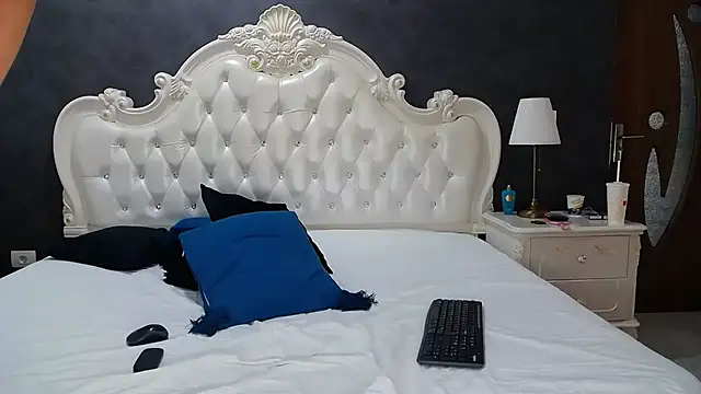 Snapshot of MeghanLoft chatting on July 14, 2026, 10:21 am MeghanLoft online show from July 14, 2026, 10:21 am