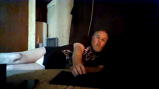 Nightshade1195 online show from June 10, 2026, 1:50 am