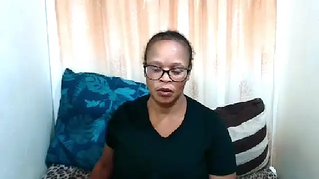 Snapshot of Ebony_Bloom69 chatting on June 2, 2026, 5:09 am Ebony Bloom69 online show from June 2, 2026, 5:09 am
