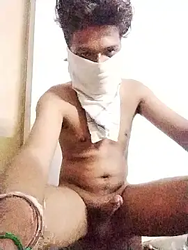 Snapshot of Gujju_chhokro_ chatting on June 15, 2026, 5:37 pm Gujju chhokro online show from June 15, 2026, 5:37 pm