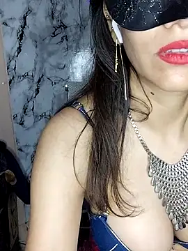 Snapshot of lovelyrosewifey chatting on July 7, 2026, 6:47 am lovelyrosewifey online show from July 7, 2026, 6:47 am