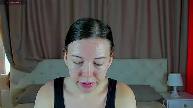Sandra Ross online show from July 6, 2026, 1:24 am