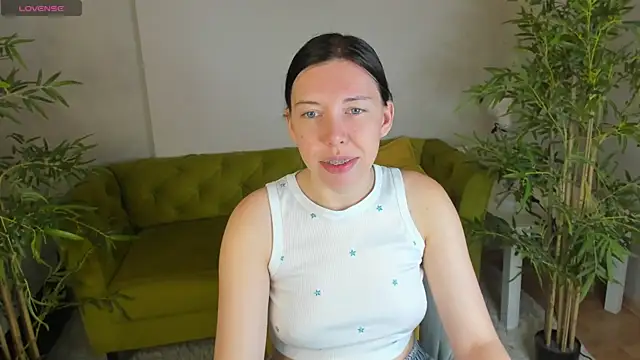 Sandra Ross online show from July 11, 2026, 12:35 am